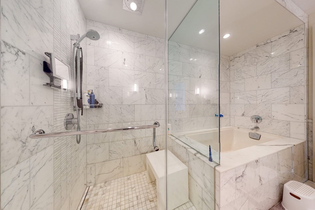 1 Franklin St, Boston, Massachusetts 02110, 2 Bedrooms Bedrooms, 5 Rooms Rooms,2 BathroomsBathrooms,Residential Rental,For Lease,Franklin St,73130926