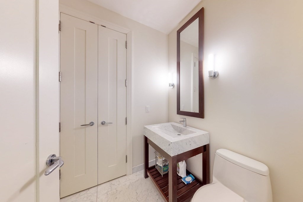 1 Franklin St, Boston, Massachusetts 02110, 2 Bedrooms Bedrooms, 5 Rooms Rooms,2 BathroomsBathrooms,Residential Rental,For Lease,Franklin St,73130926