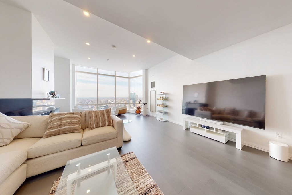 1 Franklin St, Boston, Massachusetts 02110, 2 Bedrooms Bedrooms, 5 Rooms Rooms,2 BathroomsBathrooms,Residential Rental,For Lease,Franklin St,73130926