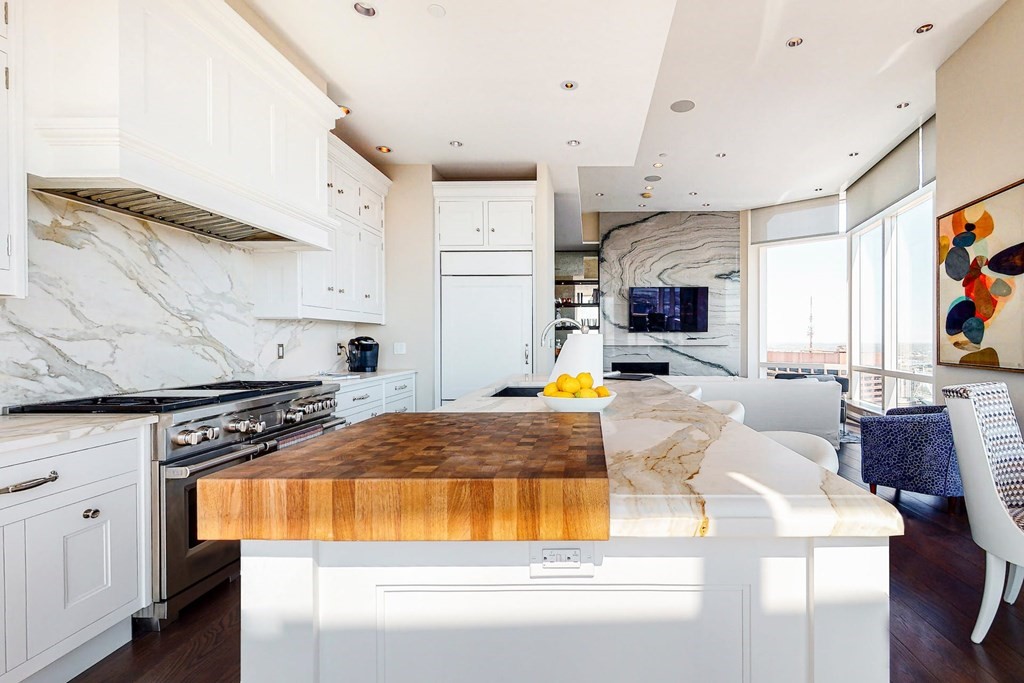 1 Franklin St, Boston, Massachusetts 02110, 3 Bedrooms Bedrooms, 5 Rooms Rooms,3 BathroomsBathrooms,Condominium/co-op,For Sale,Franklin St,73137719