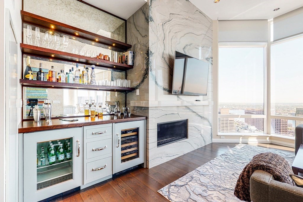 1 Franklin St, Boston, Massachusetts 02110, 3 Bedrooms Bedrooms, 5 Rooms Rooms,3 BathroomsBathrooms,Condominium/co-op,For Sale,Franklin St,73137719