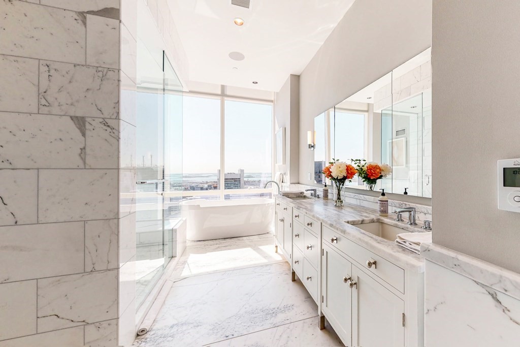 1 Franklin St, Boston, Massachusetts 02110, 3 Bedrooms Bedrooms, 5 Rooms Rooms,3 BathroomsBathrooms,Condominium/co-op,For Sale,Franklin St,73137719