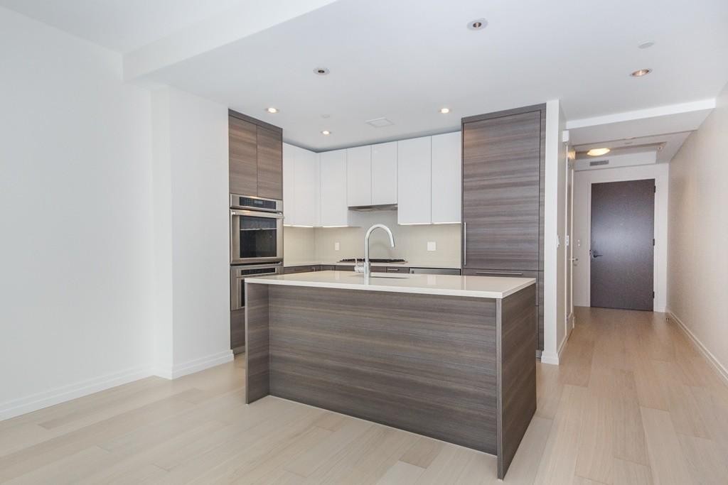 1 Franklin St, Boston, Massachusetts 02110, 2 Bedrooms Bedrooms, 6 Rooms Rooms,2 BathroomsBathrooms,Residential Rental,For Lease,Franklin St,73140625