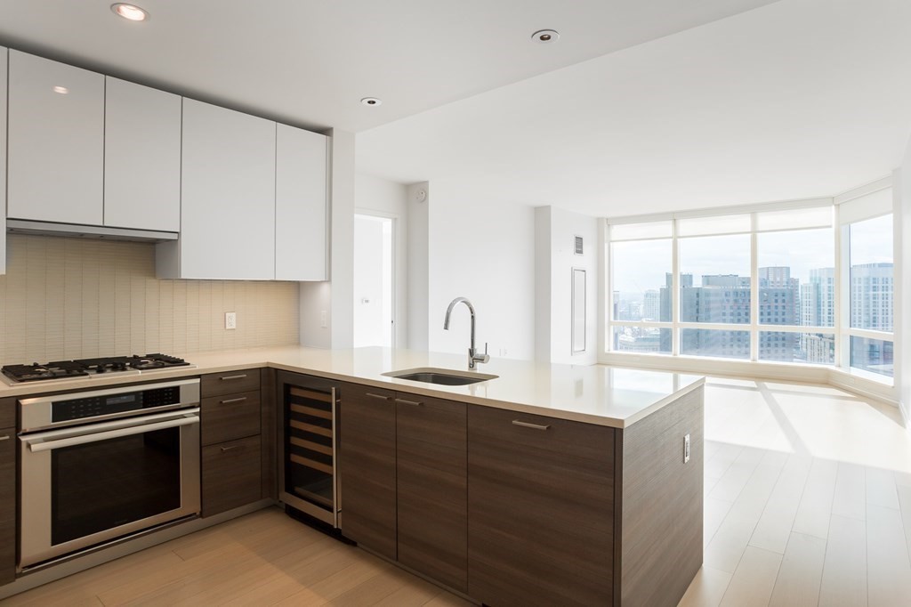 1 Franklin, Boston, Massachusetts 02110, 2 Bedrooms Bedrooms, 4 Rooms Rooms,2 BathroomsBathrooms,Residential Rental,For Lease,Franklin,73141616