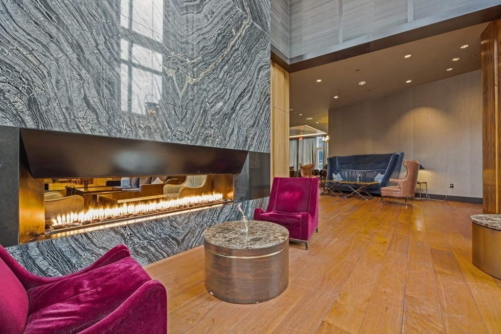 1 Franklin St, Boston, Massachusetts 02110, 3 Bedrooms Bedrooms, 6 Rooms Rooms,3 BathroomsBathrooms,Residential Rental,For Lease,Franklin St,73144915