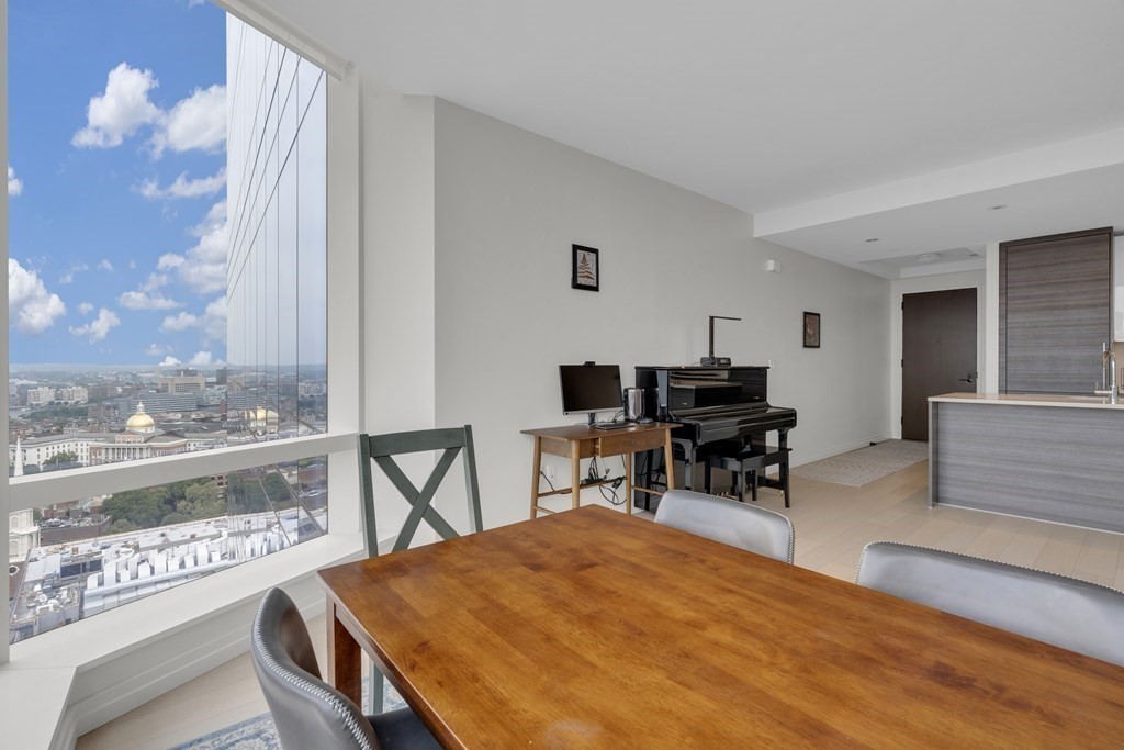 1 Franklin St, Boston, Massachusetts 02110, 2 Bedrooms Bedrooms, 5 Rooms Rooms,2 BathroomsBathrooms,Residential Rental,For Lease,Franklin St,73146511