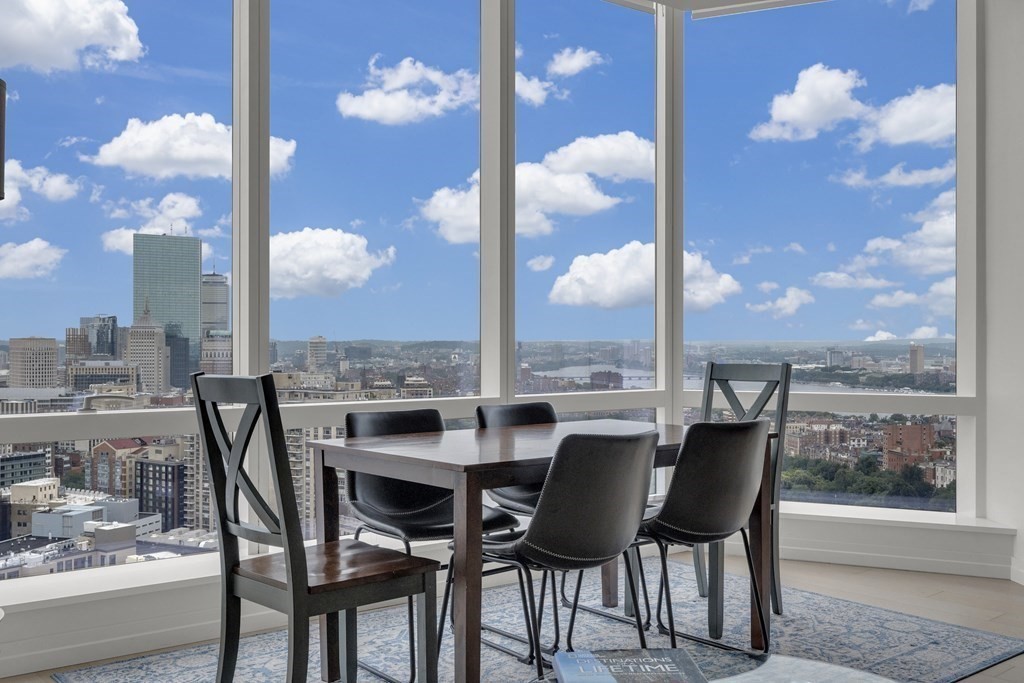 1 Franklin St, Boston, Massachusetts 02110, 2 Bedrooms Bedrooms, 5 Rooms Rooms,2 BathroomsBathrooms,Residential Rental,For Lease,Franklin St,73146511