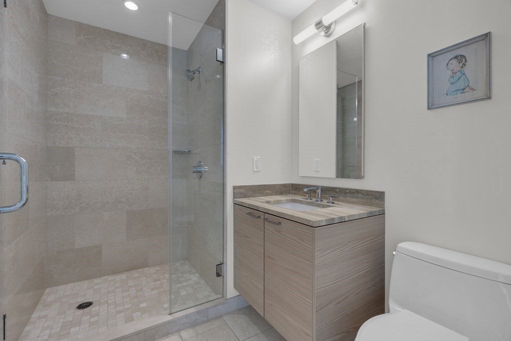 1 Franklin St, Boston, Massachusetts 02110, 2 Bedrooms Bedrooms, 5 Rooms Rooms,2 BathroomsBathrooms,Residential Rental,For Lease,Franklin St,73146511