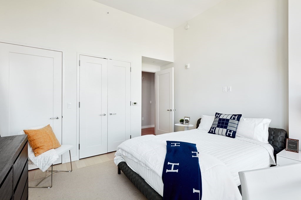 1 Franklin St, Boston, Massachusetts 02110, 1 Bedroom Bedrooms, 3 Rooms Rooms,1 BathroomBathrooms,Residential Rental,For Lease,Franklin St,73148203