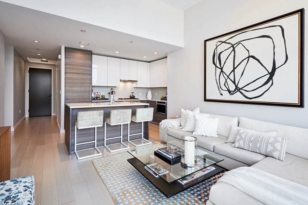 1 Franklin St, Boston, Massachusetts 02110, 1 Bedroom Bedrooms, 3 Rooms Rooms,1 BathroomBathrooms,Residential Rental,For Lease,Franklin St,73148203