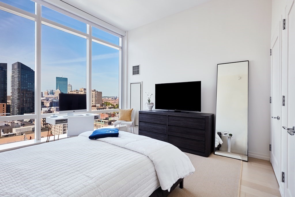 1 Franklin St, Boston, Massachusetts 02110, 1 Bedroom Bedrooms, 3 Rooms Rooms,1 BathroomBathrooms,Residential Rental,For Lease,Franklin St,73148203
